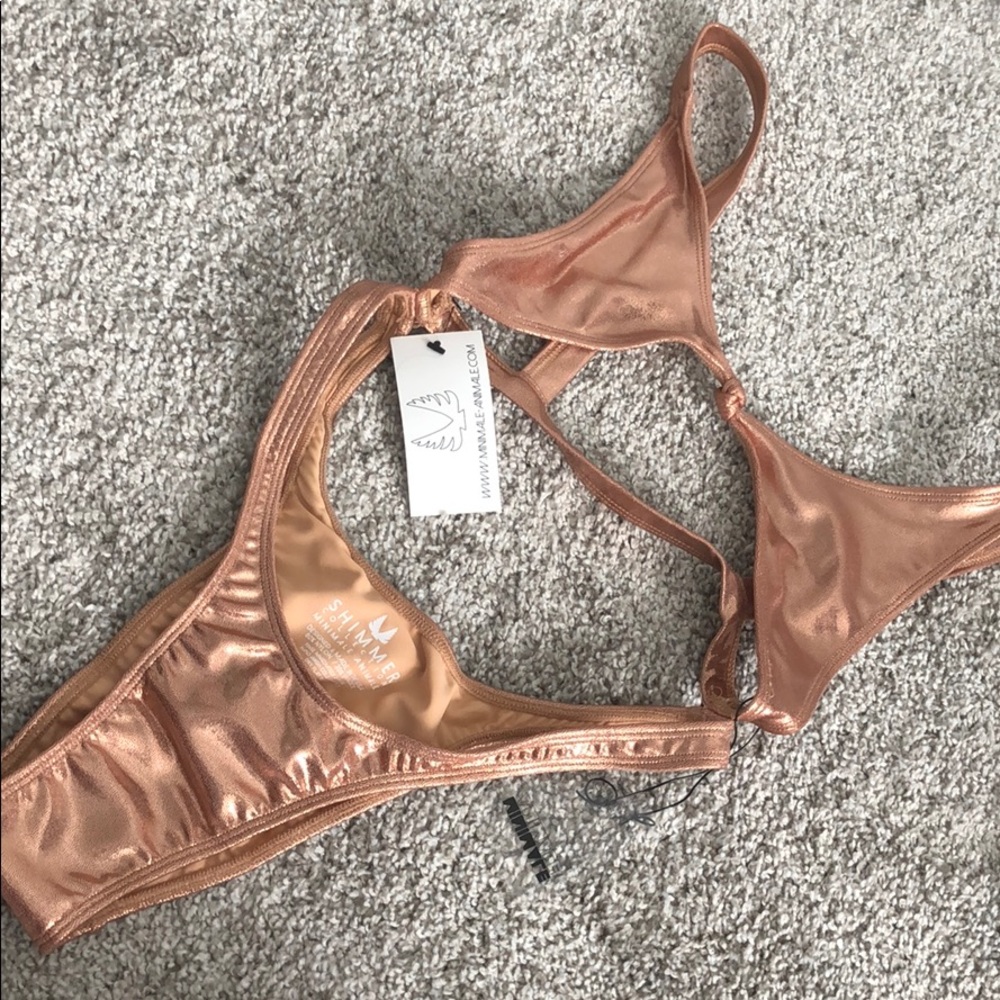 Minimale animale one piece